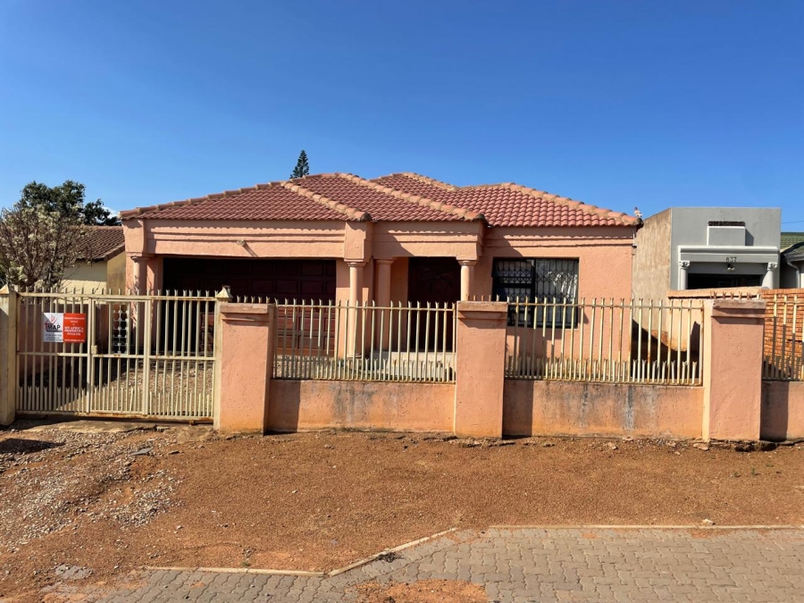 3 Bedroom Property for Sale in Mabopane Unit X North West